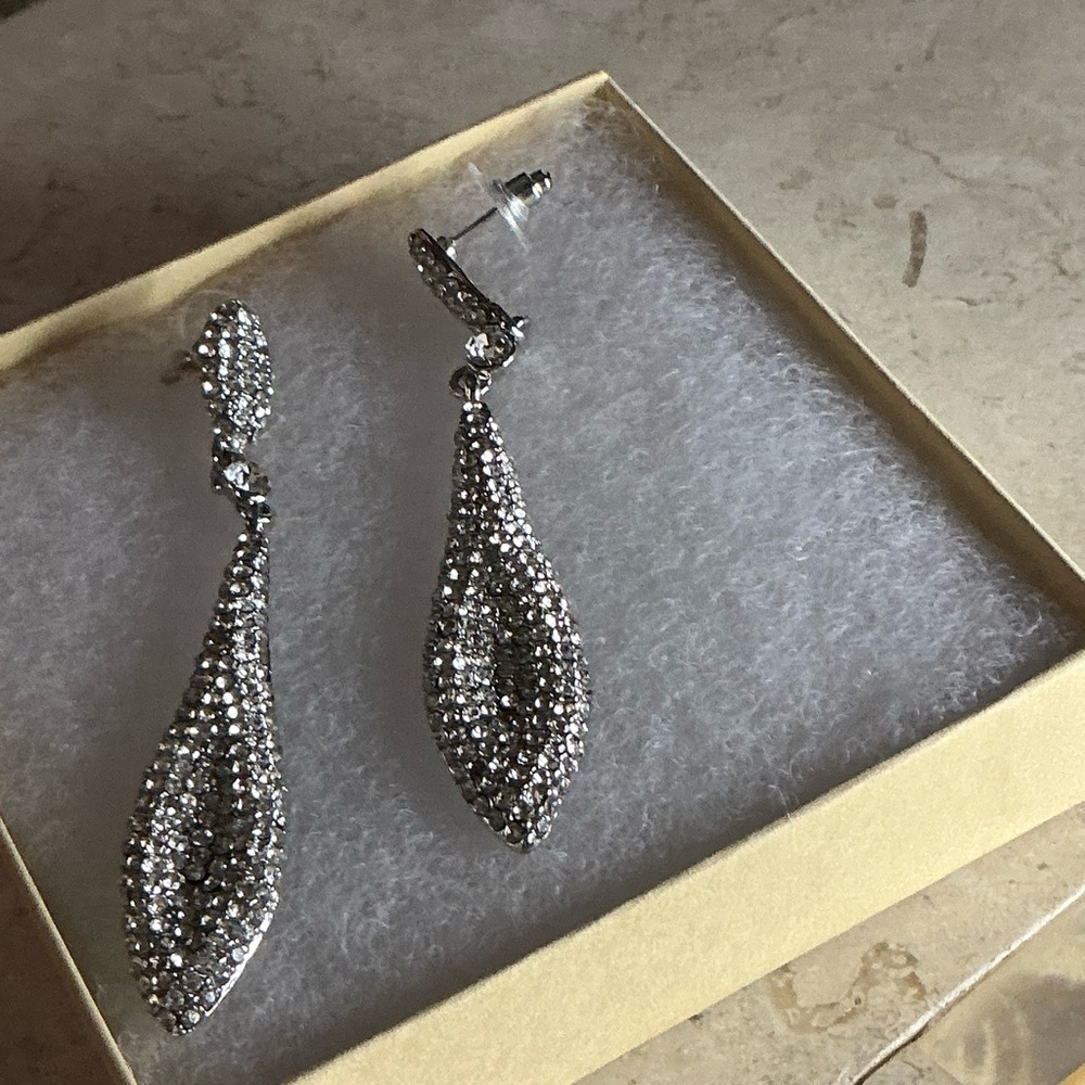 Costume Crystal Tear Drop Earring